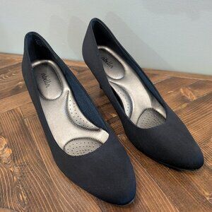 Abella Womens Navy Pump Size 10